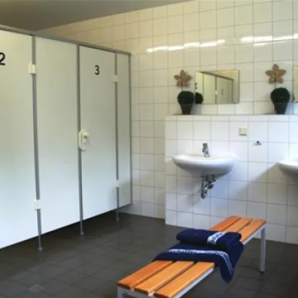 caravaningpark-bei-schaffermobil-dresden-lyp6k