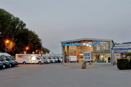 caravaningpark-bei-schaffermobil-dresden-tyyrf