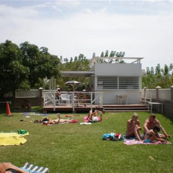 camping-el-pino-torrox-costa-hqvas