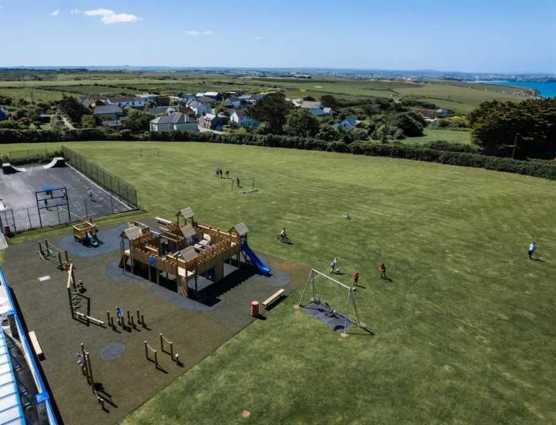 watergate-bay-holiday-park-newquay-rllxl