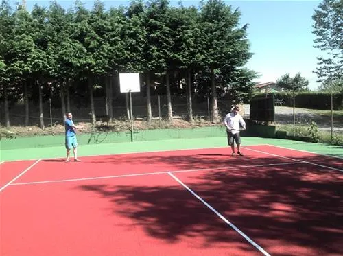 camping-les-chelles-olliergues-fkljc