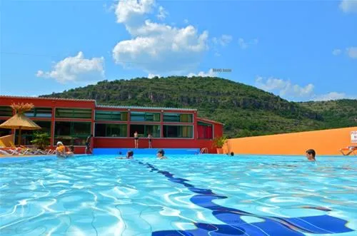 camping-de-la-cascade-st-rome-de-tarn-3usez
