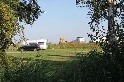 camping-jachthaven-uitdam-uitdam-attrw