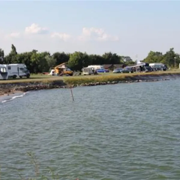 camping-jachthaven-uitdam-uitdam-tri4z