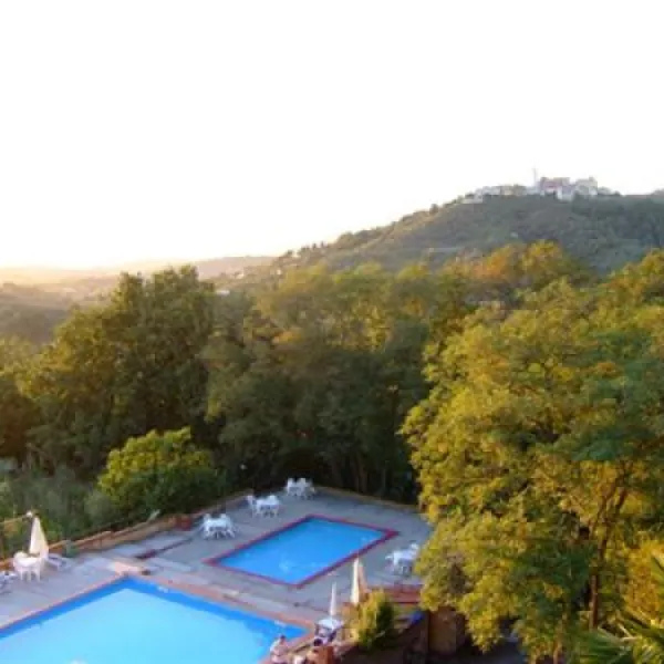 ippotur-medieval-resort-castelnuovo-magra-ck9li