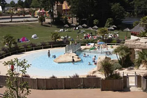 castel-le-domaine-des-ormes-epiniac-4sjjq