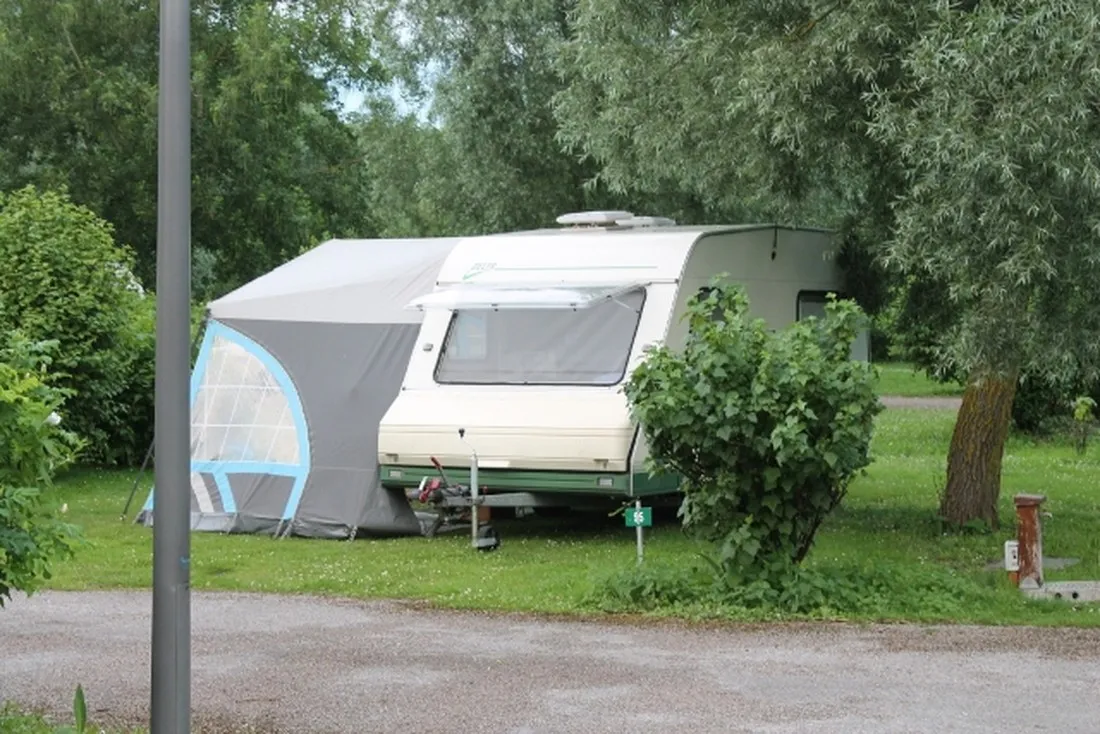 camping-parc-des-cygnes-amiens-6pmir