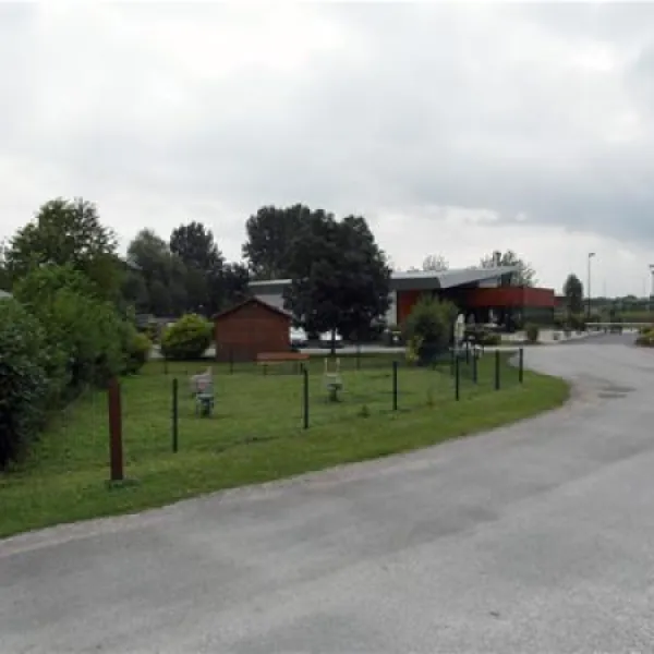 camping-parc-des-cygnes-amiens-lzorz
