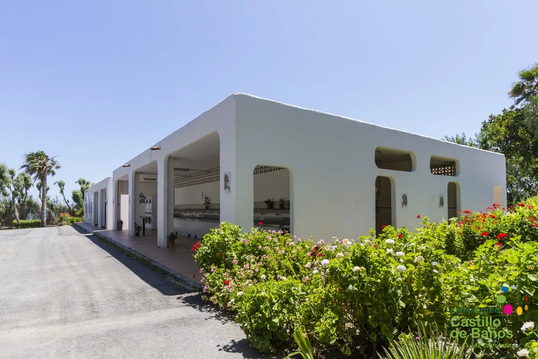 camping-castillo-de-baos-granada-yswyq