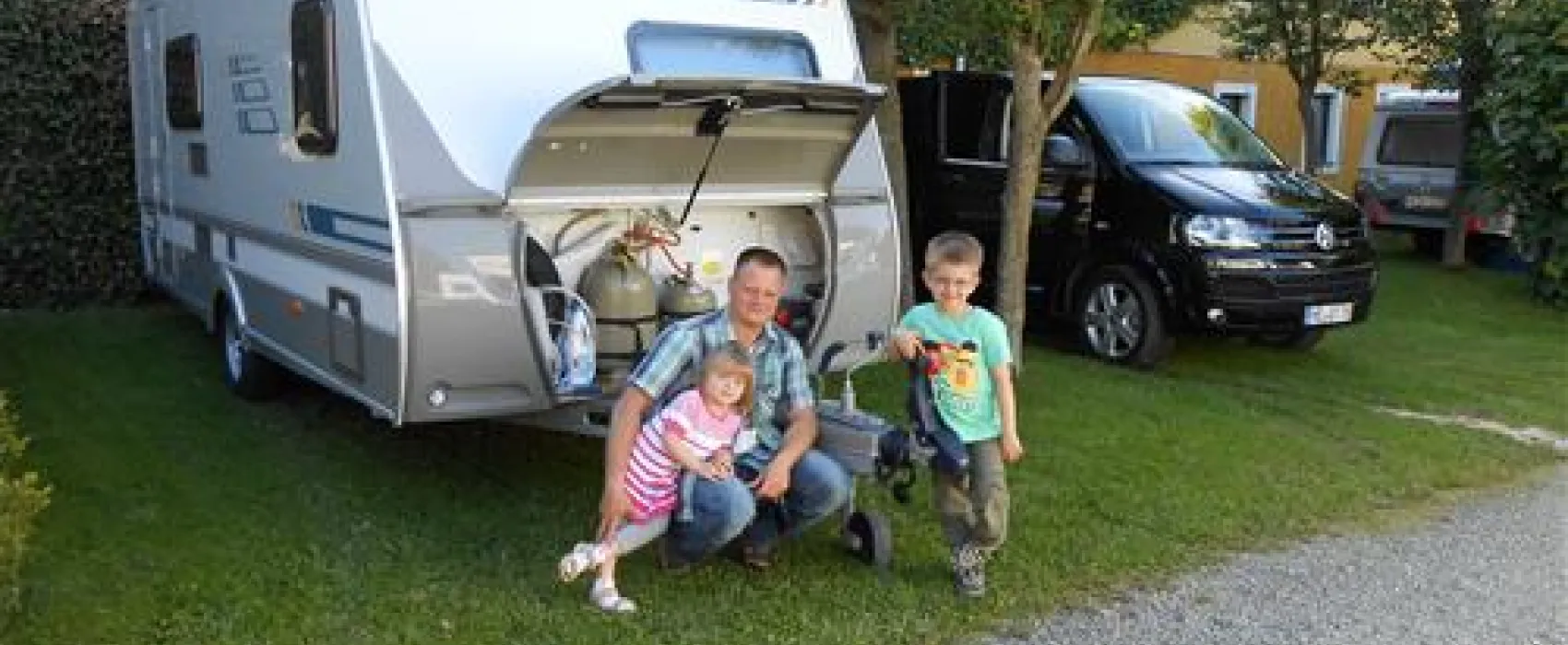 Hotel & Camping Schloss Issigau