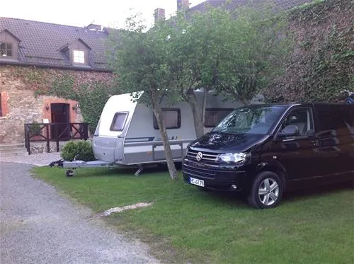 hotel--camping-schloss-issigau-issigau-ankjm