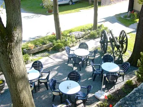 hotel--camping-schloss-issigau-issigau-bv6cy
