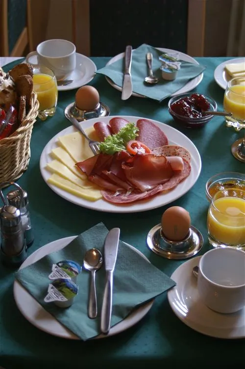 hotel--camping-schloss-issigau-issigau-iz2u3