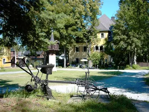 hotel--camping-schloss-issigau-issigau-ksfut