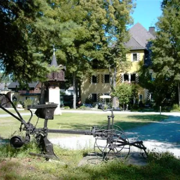 hotel--camping-schloss-issigau-issigau-ksfut