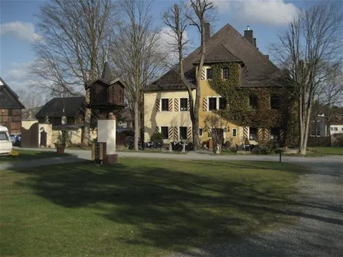 hotel--camping-schloss-issigau-issigau-rburf