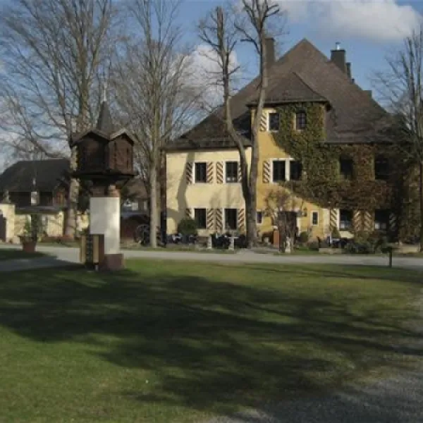 hotel--camping-schloss-issigau-issigau-rburf