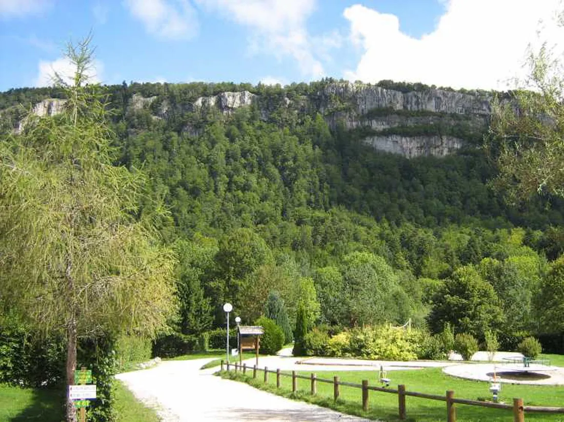 camping-labbaye-jura-le6qv