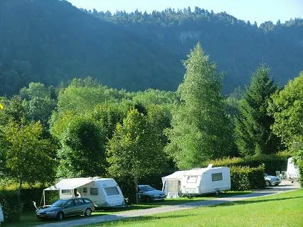 camping-labbaye-jura-p4lbk