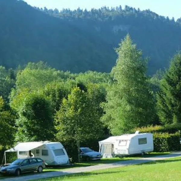 camping-labbaye-jura-p4lbk