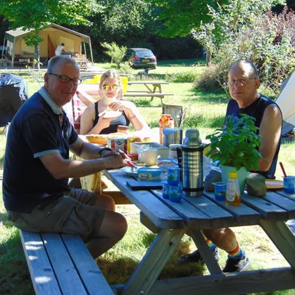 camping-domaine-de-mialaret-neuvic-paxfc