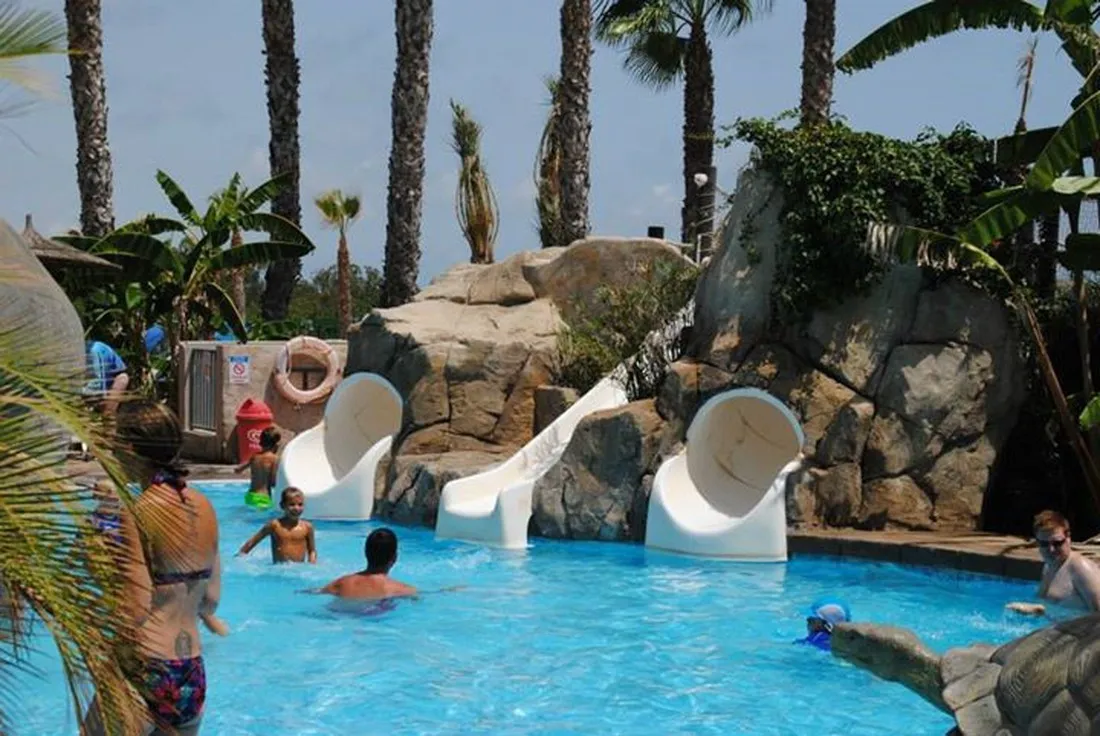 la-marina-camping-resort-la-marina-alicante-yvuct