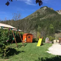 calme-et-nature-castellane-0qdr7