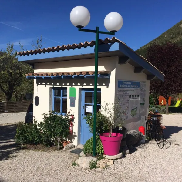 calme-et-nature-castellane-obj50
