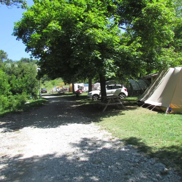 calme-et-nature-castellane-vwarb