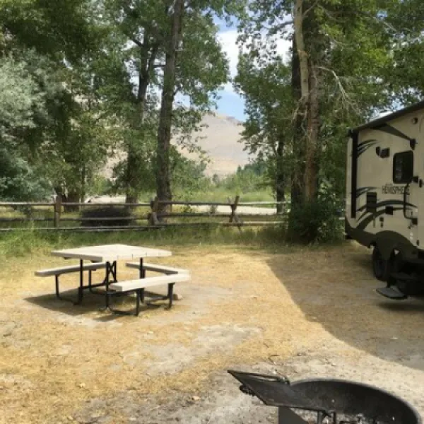 Watts Bridge Campground