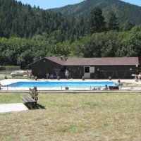 cuttys-hayden-creek-resort-coaldale-t8aya