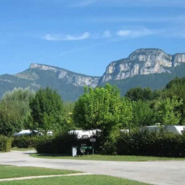 municipal-le-savoy-challes-les-eaux-qeqhu