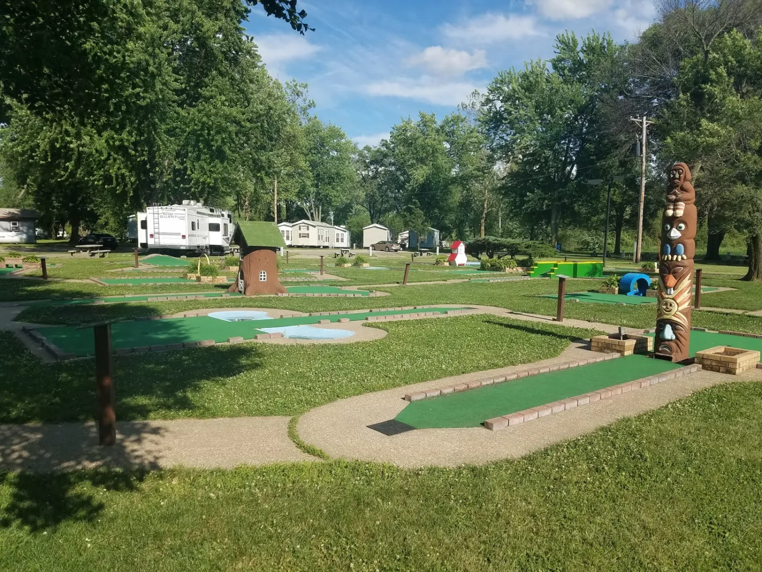 sunset-lakes-resort-hillsdale-cexpo