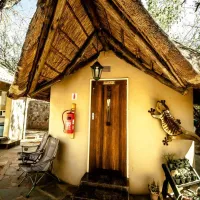 mokolodi-backpackers-qlfh3
