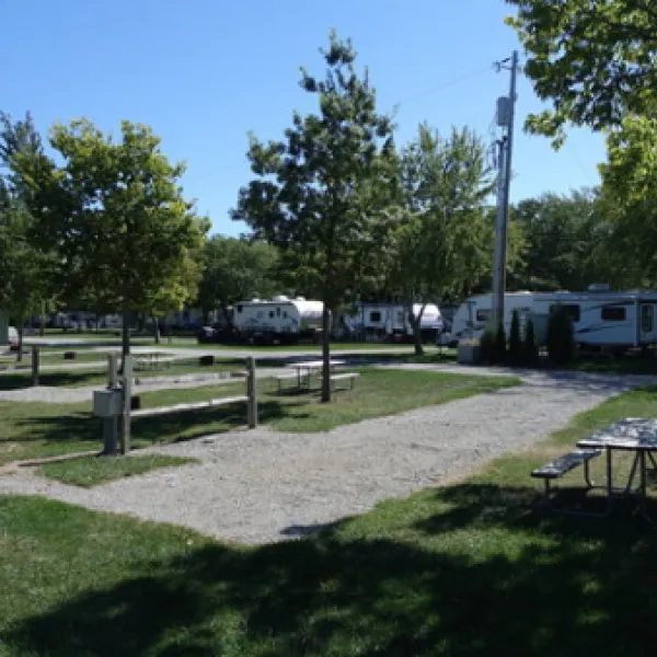 cedarlane-rv-park-port-clinton-0a2je