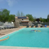 les-hortensias-joyeuse-ardeche-r4m1j