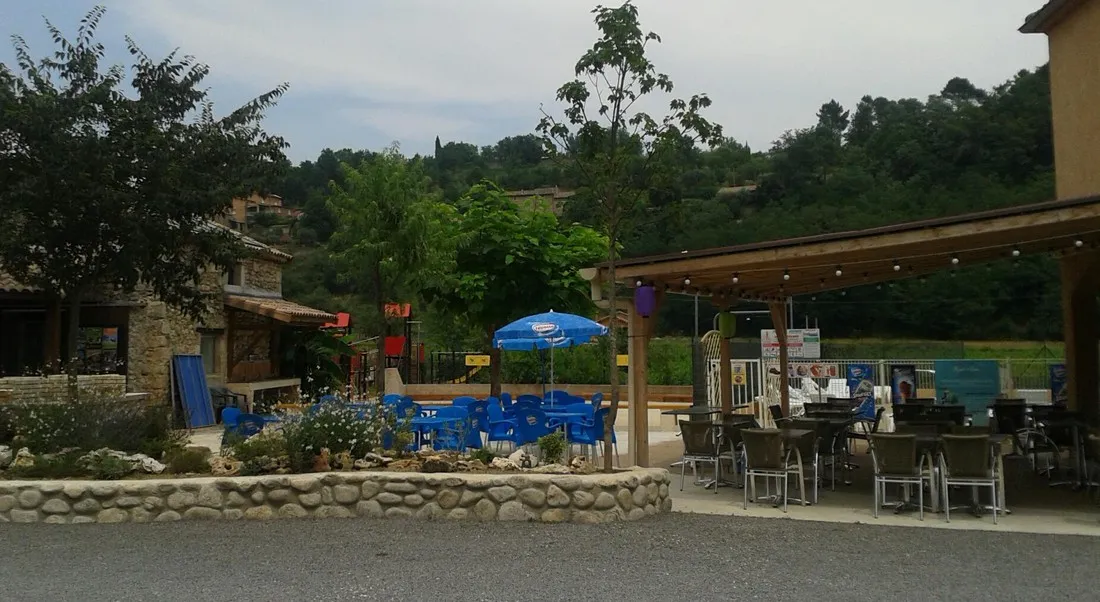 les-hortensias-joyeuse-ardeche-xjlqr