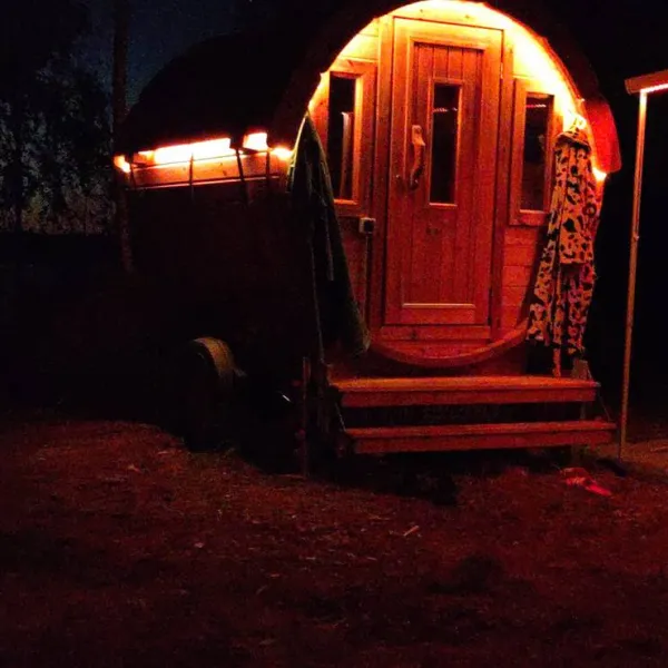 camp-casel-das-feriendorf-fur-camping-und-wohnen-am-grabendorfer-see-casel-zpibn
