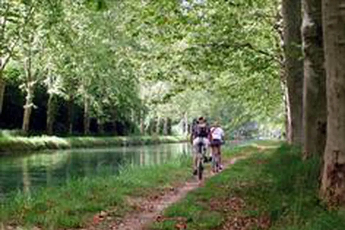 camping-du-chateau-dallot-boe-6ewtr