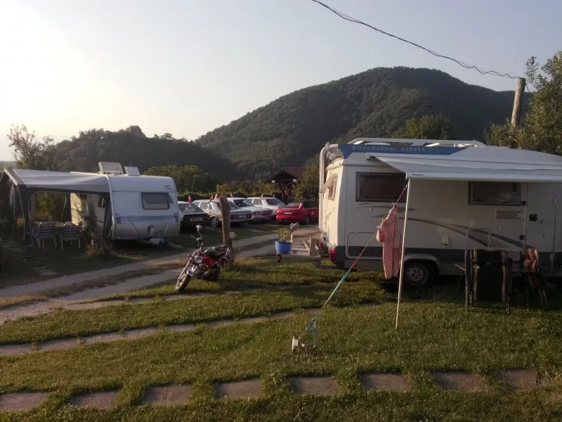camping-ananas-sibiu-cisndioara-bei-sibiu-xl5yr
