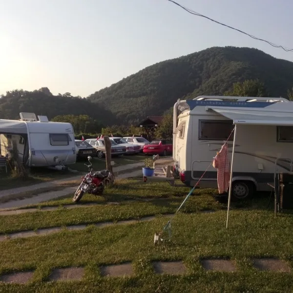 camping-ananas-sibiu-cisndioara-bei-sibiu-xl5yr