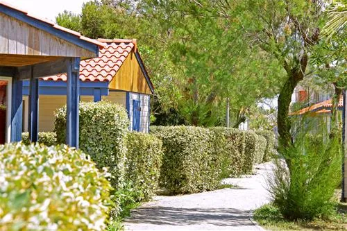 camping-lvl-les-ayguades-gruissan-8tob1