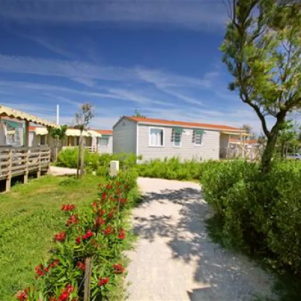 camping-lvl-les-ayguades-gruissan-iug2a