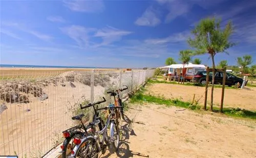 camping-lvl-les-ayguades-gruissan-otq3f