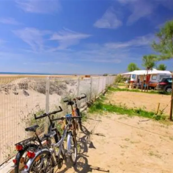 camping-lvl-les-ayguades-gruissan-otq3f