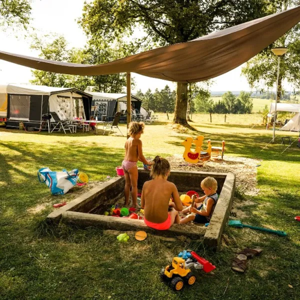 camping-hohenbusch-burgreuland-nrlmz