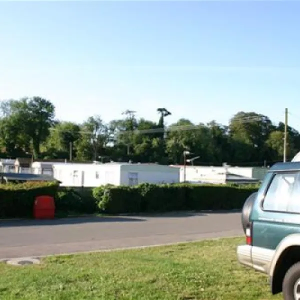sutton-vale-country-club-caravan-park-dover-yj3me