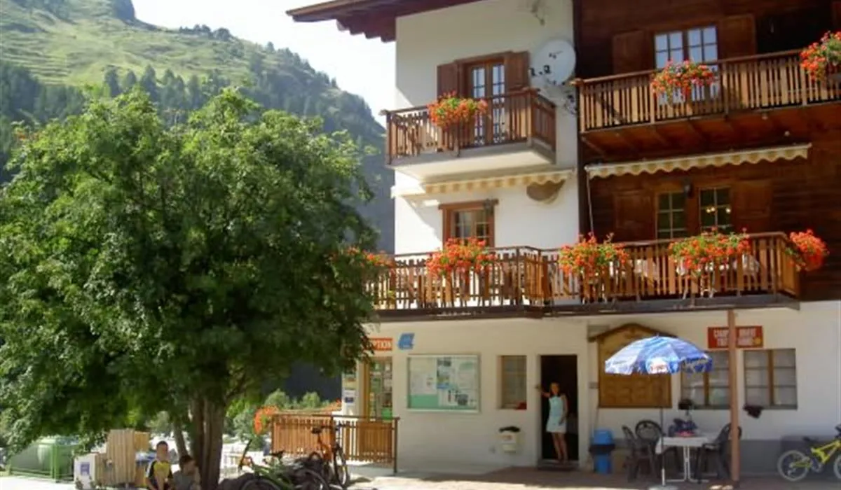 camping-molignon-les-haudres-nznar