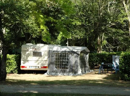 camping-les-pialades-nabirat-deeri