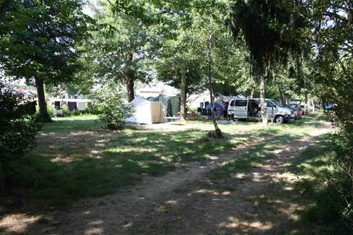 camping-le-vieux-moulin-saint-julien-en-born-amtix